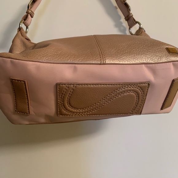 SAKS Ladies Attractive Handbag - Picture 6 of 8